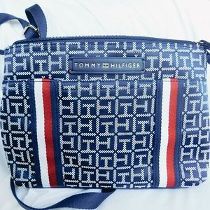 Tommy Hilfiger Crossbody Bag